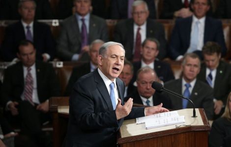 נתניהו נואם בקונגרס.  צילום אי-אף-פי